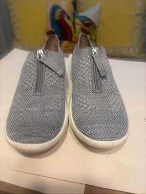 Life Stride Light Gray Knit Slip-On Sneakers with Front Zipper